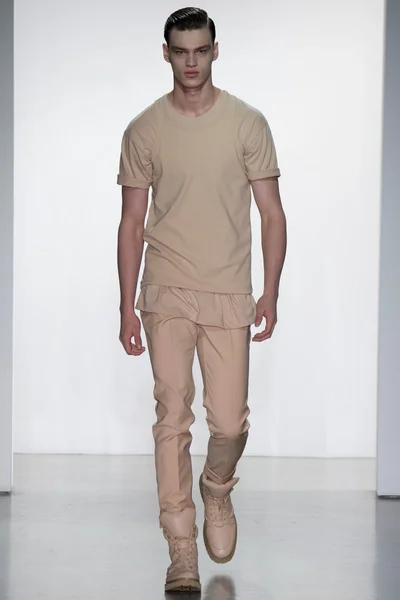 Look 1